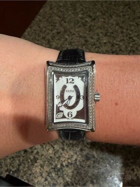 Elini womens lucky horseshoe Black Leather Strap Stainless steel Diamond